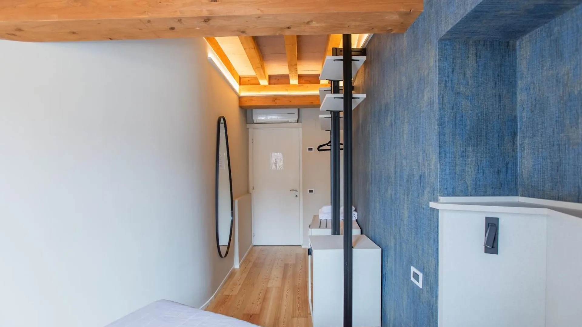 Albergo Del Sole Varenna 3*,