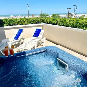 Club House 4* Rimini