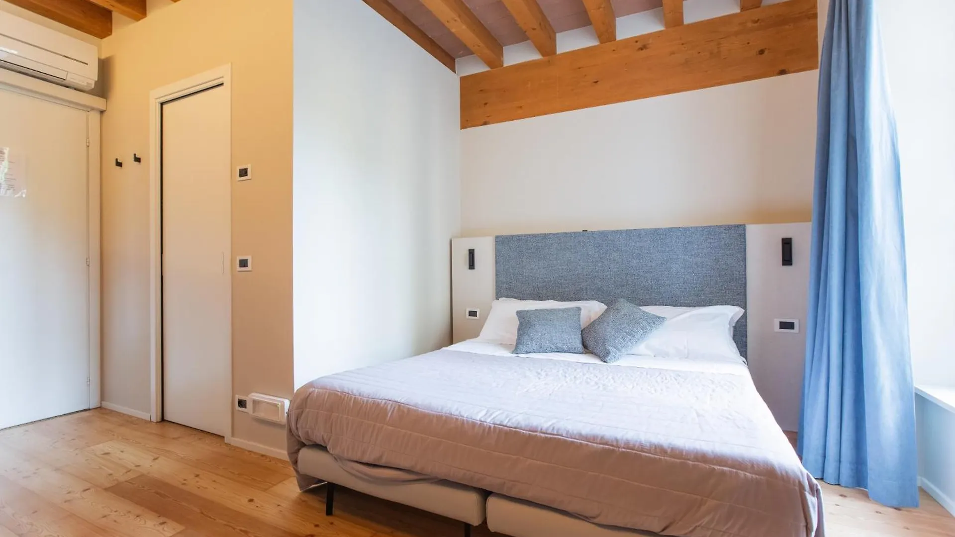 *** Hotel Albergo Del Sole Varenna Italy