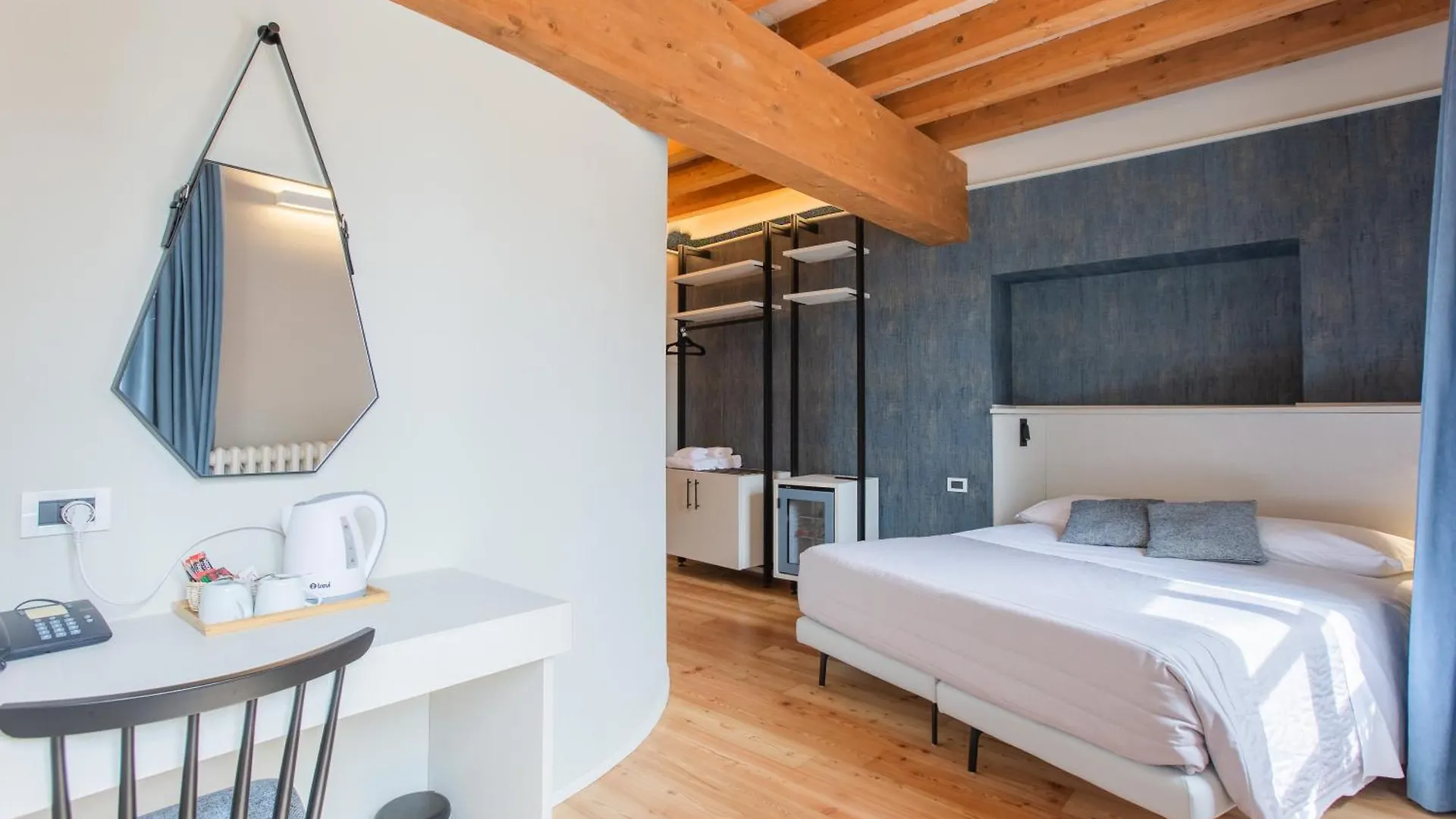 Albergo Del Sole Varenna 3*,